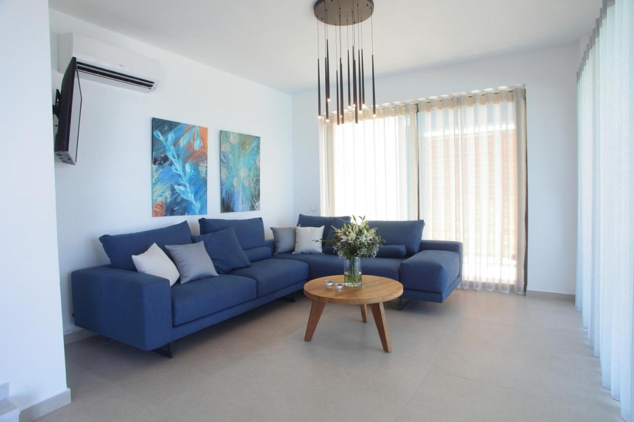 Capro - Milos Bay Villas Áyios Nikítas Exterior foto