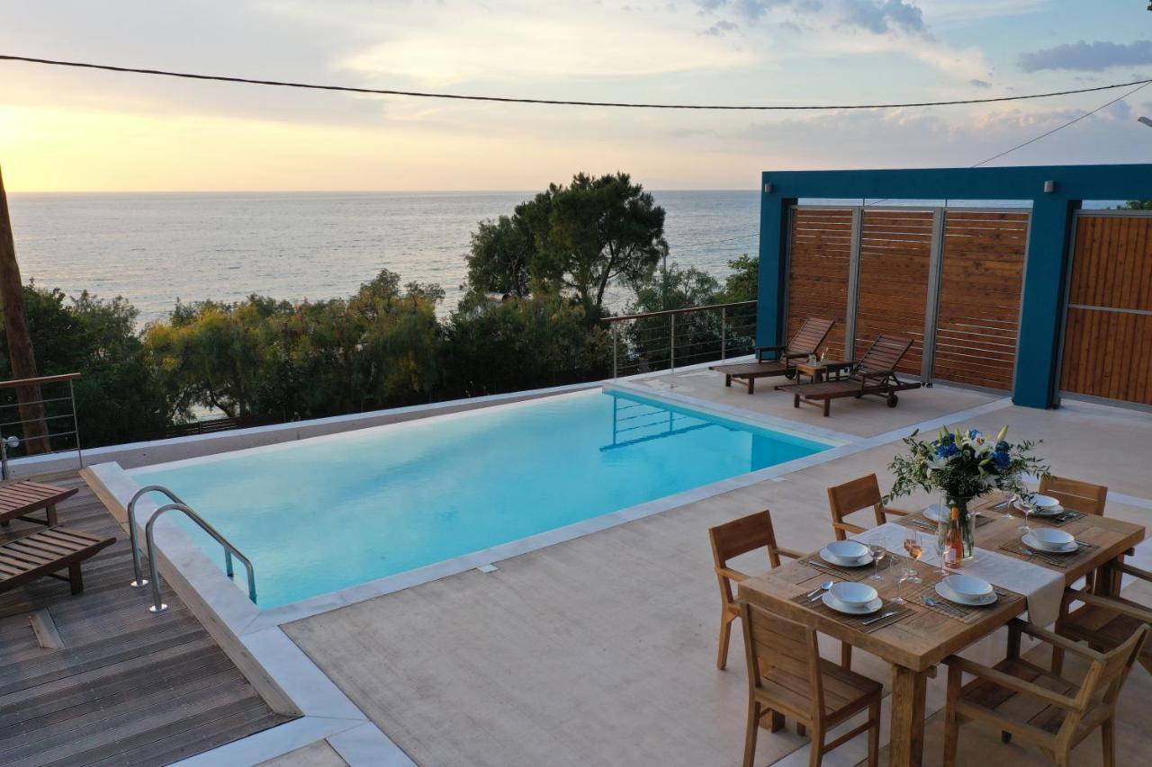 Capro - Milos Bay Villas Áyios Nikítas Exterior foto