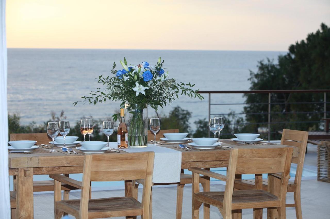Capro - Milos Bay Villas Áyios Nikítas Exterior foto